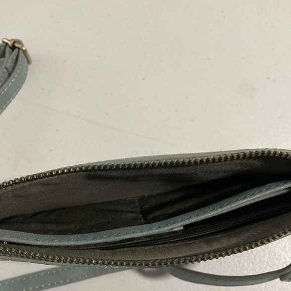 Susan Joy, Crossbody Wristlet clutch. - Picture 7 of 9